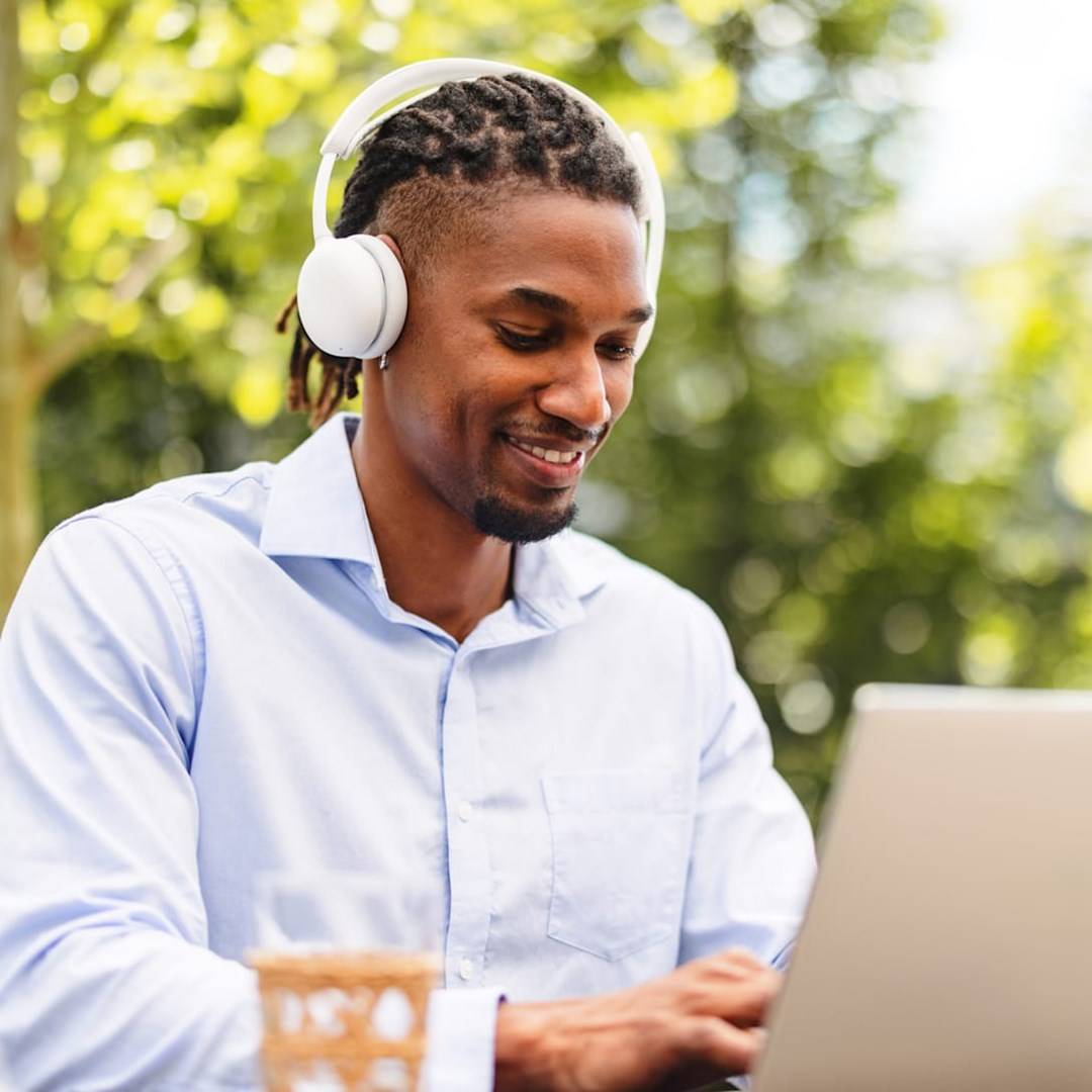 Logitech Zone Wireless 2 ES Headset Bedraad & Draadloos Hoofdband voor Bellen/Muziek USB Type-C Wit | Model: 981-001508-1