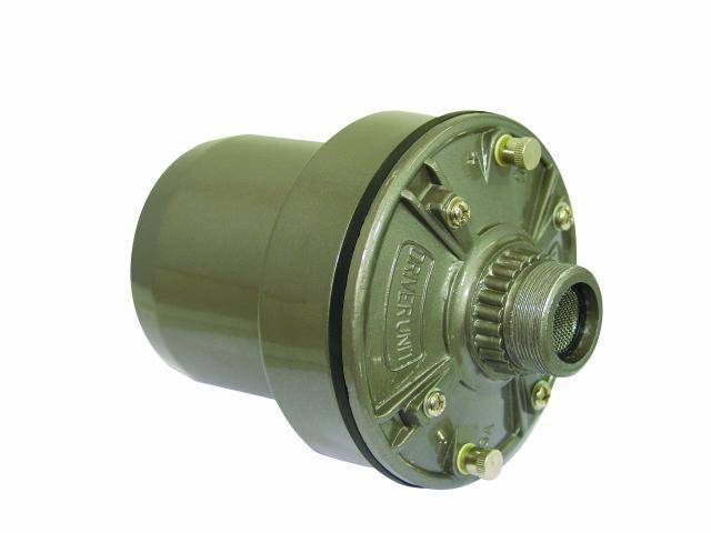 Metalen hydraulisch onderdeel met bout en schroefdraad, cilindrische vorm. Gebruikt in machines voor aandrijf- of besturingsfuncties.