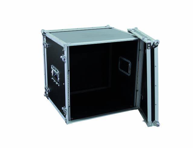 Vliegtuigkoffer van zwart metaal met open deksel. Binnenkant zichtbaar. Ontwikkeld voor het veilig vervoeren van gevoelige apparatuur.