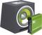 Zwarte subwoofer met groene versterker, beide voorzien van het 'RAVELAND'-logo, staan naast elkaar. Geschikt voor auto-audiosystemen.