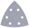 Schuurpapier in driehoekige vorm met zes ronde gaten, geschikt voor een schuurapparaat, tegen een neutrale achtergrond.