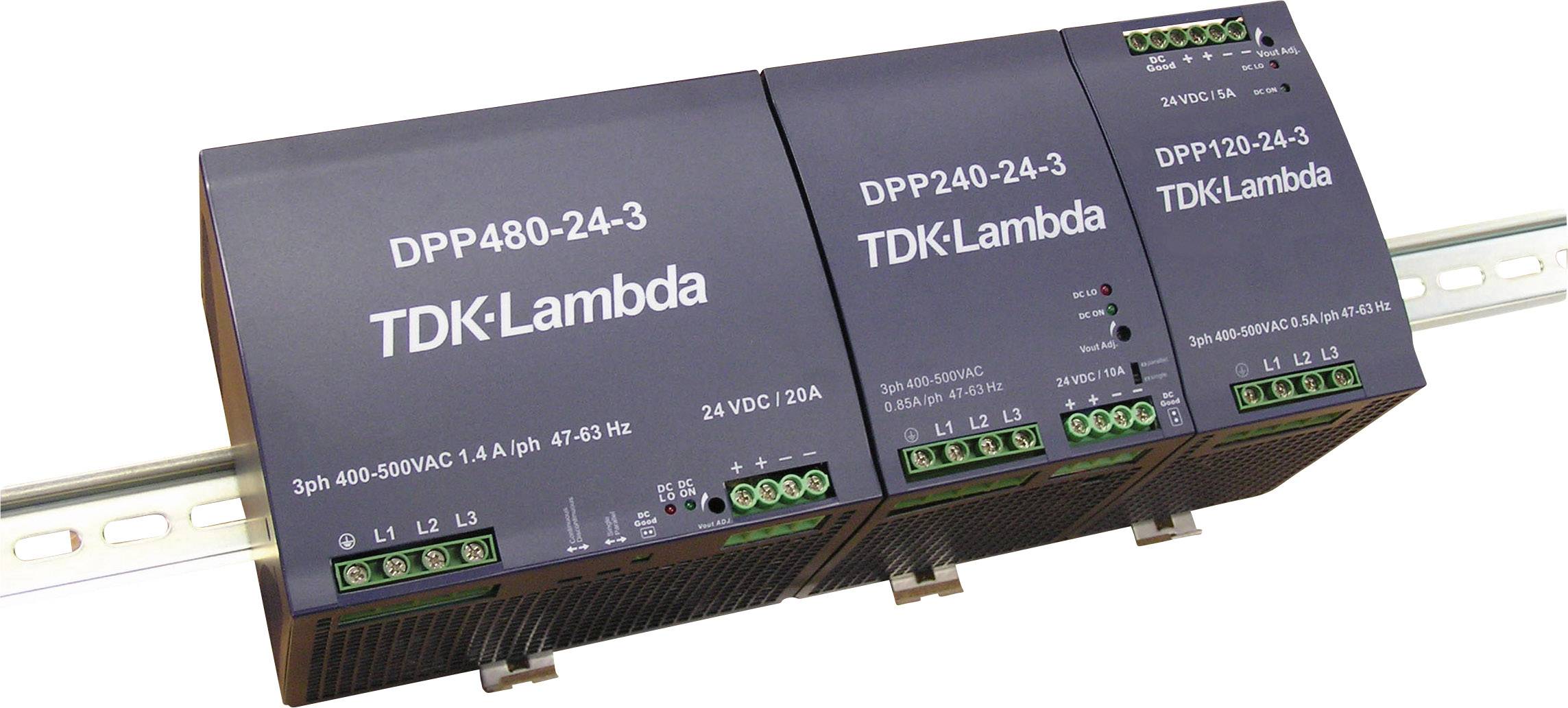 'Drie TDK-Lambda DPP-voedingsapparaten gemonteerd op een DIN-rail: DPP480-24-3, DPP240-24-3, DPP120-24-3. Voorzien elektronische systemen van stroom.'