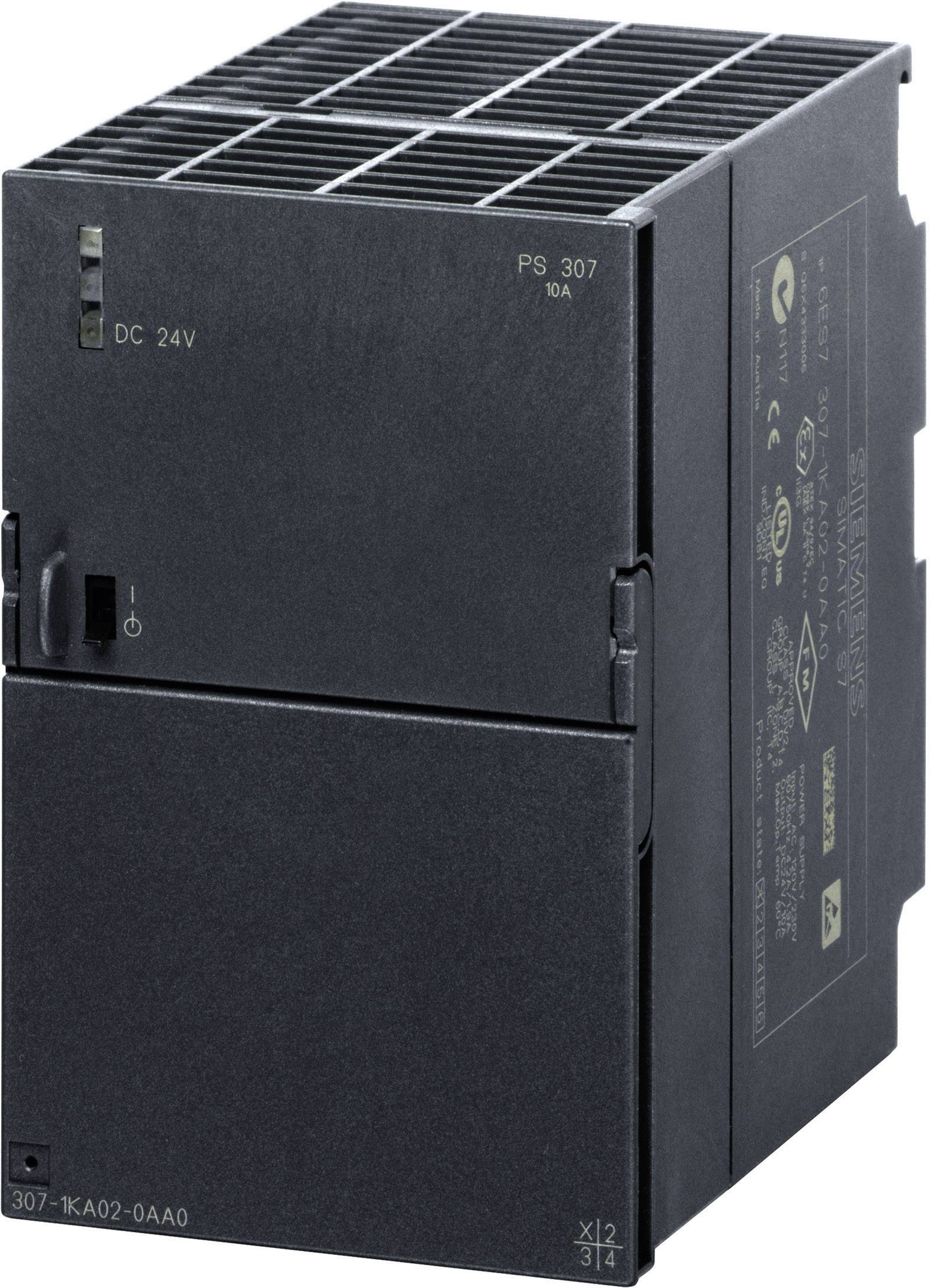 Een zwart, rechthoekig voedingsapparaat met opschrift 'DC 24V' en modelspecificatie 'PS 307 10A'. Essentieel voor industriële besturingen.