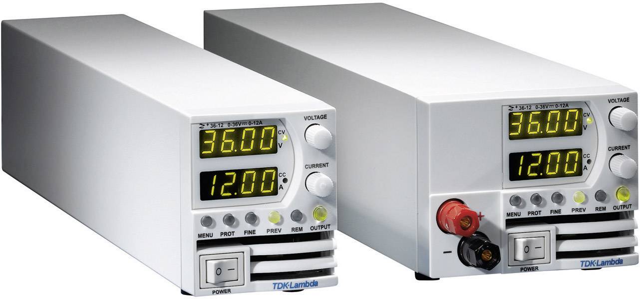 Twee elektronische apparaten met digitale displays tonen '36.00' en '12.00'. Ze worden gebruikt voor spanningscontrole en stroomregeling.