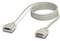 Een beige seriële RS-232-kabel met mannelijke en vrouwelijke D-Sub-connectoren, opgerold en met een rechte verbinding getoond.