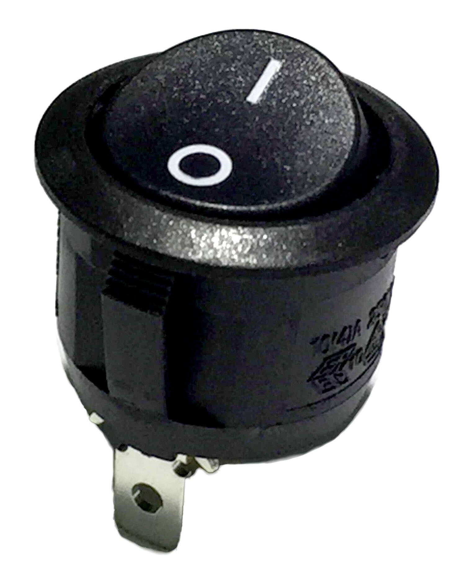 Zwarte schakelaar met witte 'I' en 'O' markering, weergegeven in de 'Aan'-positie.