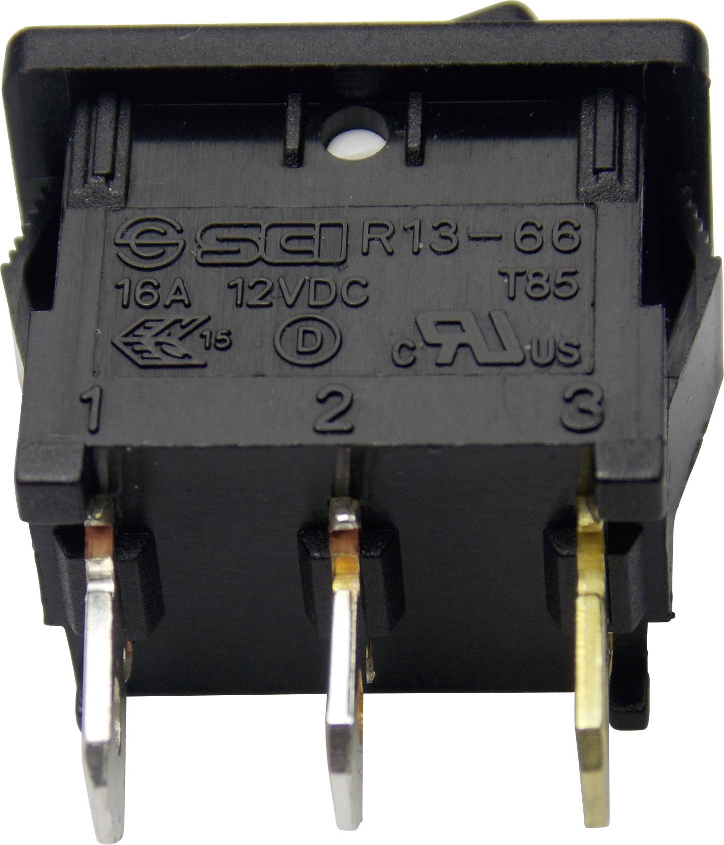 Een zwarte wipschakelaar met de aanduiding 'SCI R13-66', gespecificeerd voor 16A, 12VDC. Hij heeft drie aansluitklemmen.