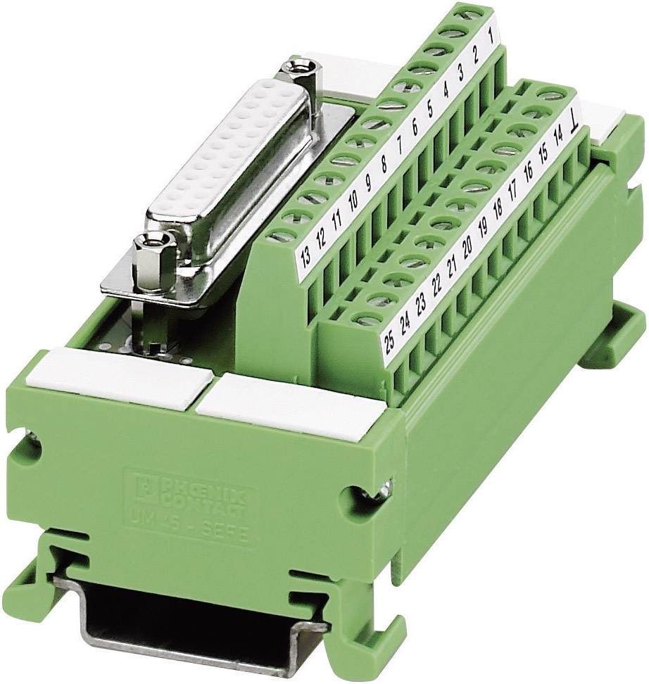 Groene aansluitblok met genummerde klemmen en een metalen stekker bovenaan, vermoedelijk bedoeld voor het bevestigen van kabels in elektronische apparaten.