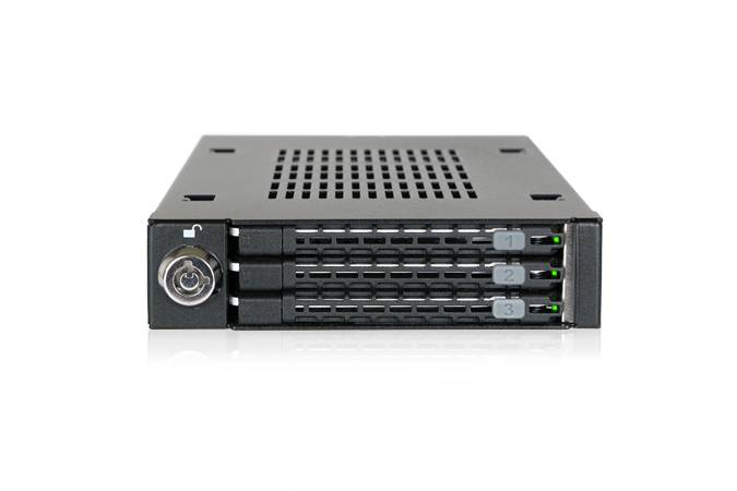 Wij-Ra. IcyDock 3x6,3cm SATAI-III/SAS HDD&SSD in 1x3,5" 7mm-3