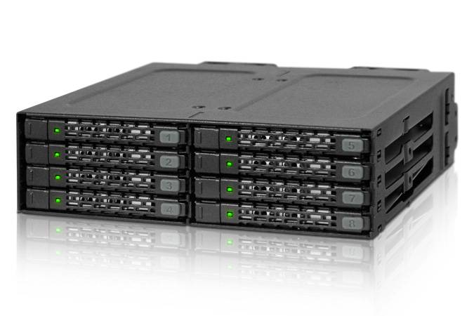 Achterpaneel IcyDock 8x6,3cm SATAI-III in 1x5,25" SSD/HDD 7mm-3