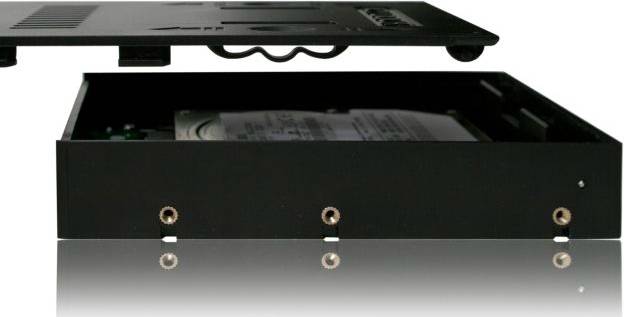 Adapter IcyDock 2,5" -> 3,5" SATAI-III SSD&HDD 7-9,5 mm-1