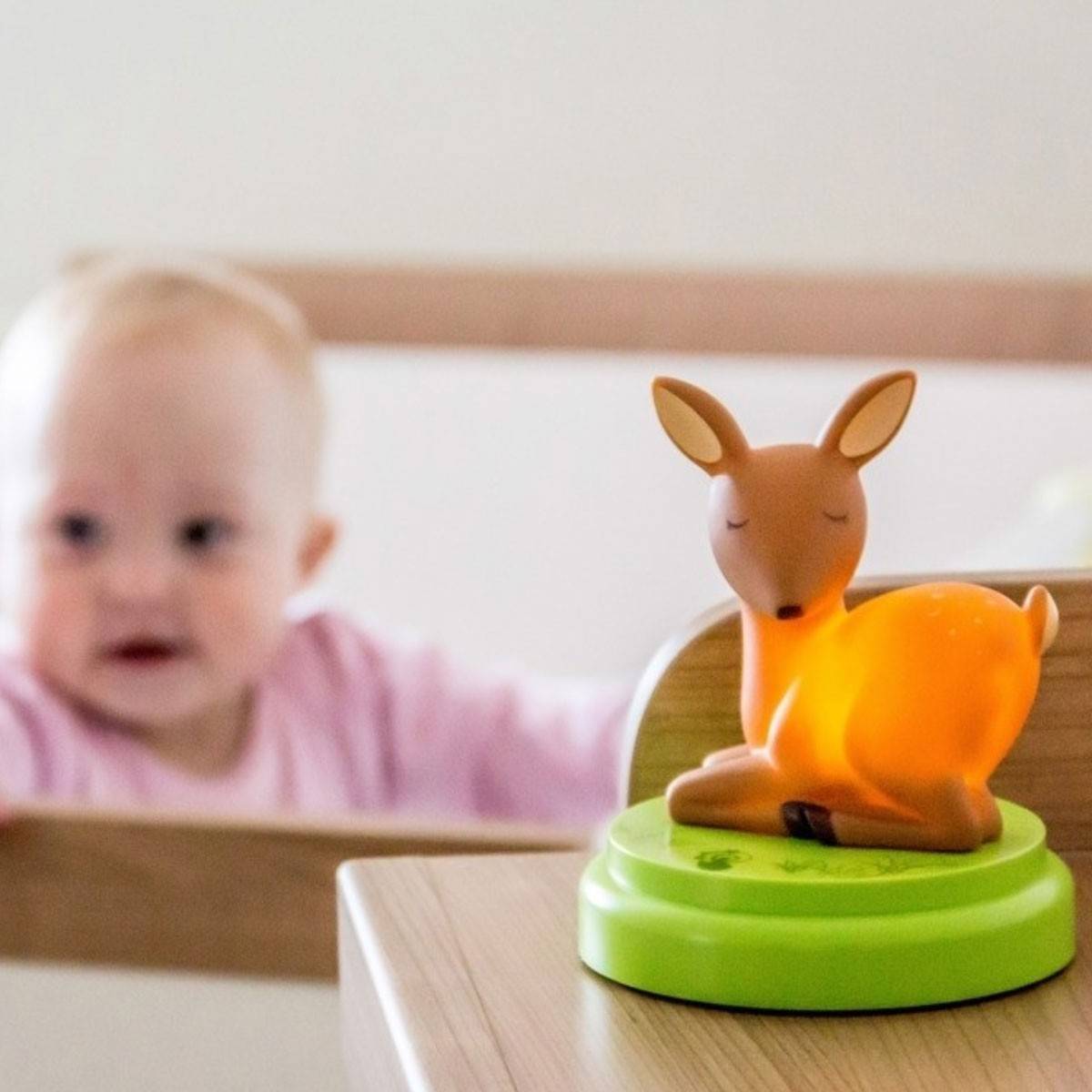 Mobiles Nachtlicht Reh Mobile, die LED-LICHT Einschlafhilfe für Kinder als Reh-Figur-2