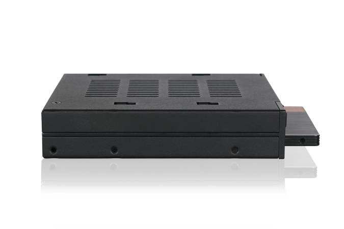 Wij-Ra. IcyDock 6,3 cm SAS/SATA HDD en SSD in 1x 3,5" retail-4