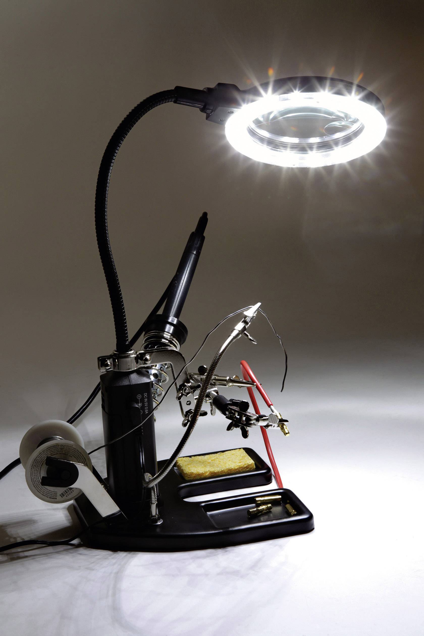 TOOLCRAFT 826054 LED-loeplamp met derde hand Vergrotingsfactor=2 x, 4 x Energielabel 2021 n.v.t.-1