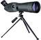 Een grote, zwarte telescoop op een driepootstatief, klaar voor hemelwaarnemingen. Perfect voor astronomie-enthousiastelingen.