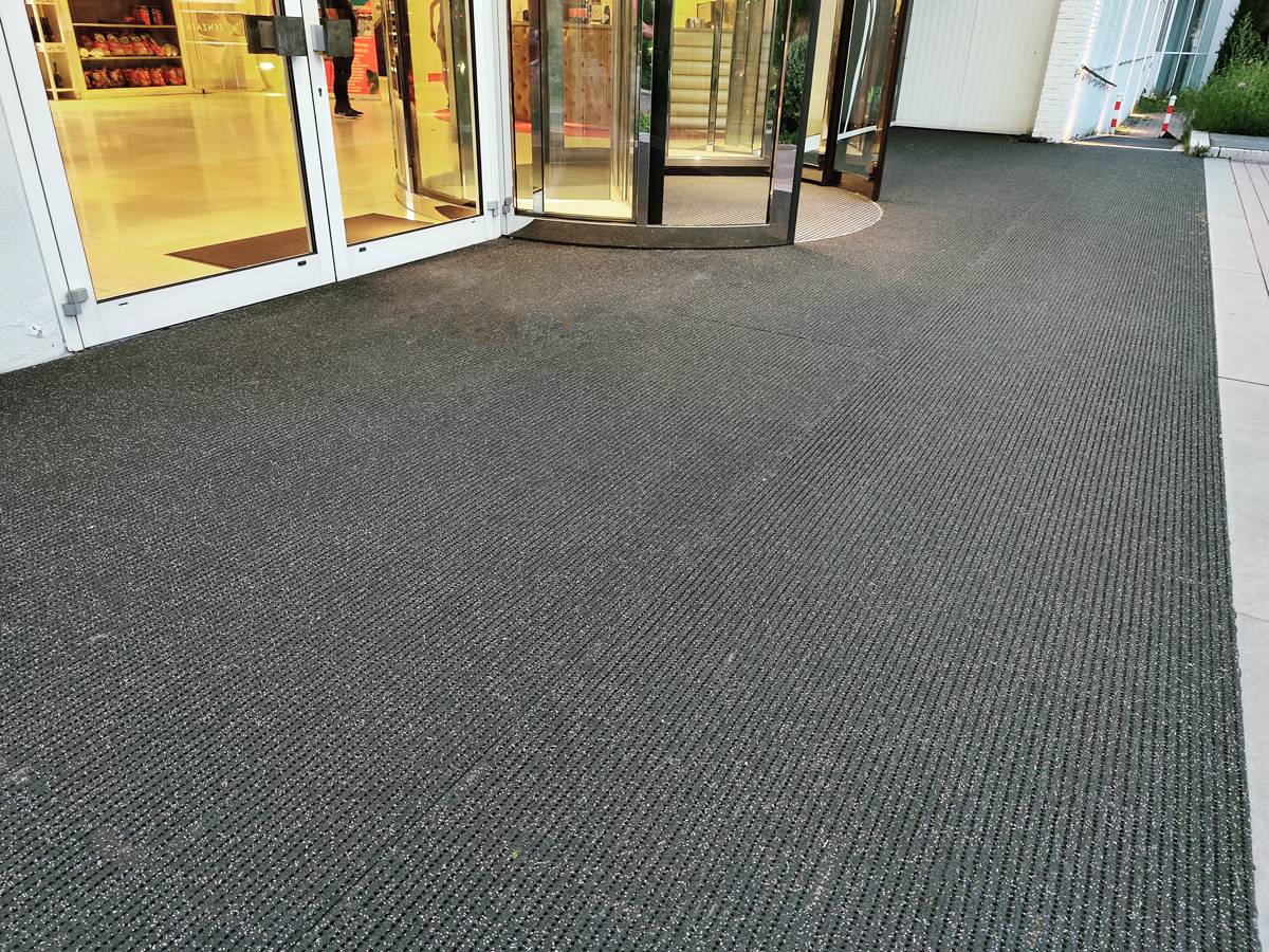 Gravel scrape Antislipmat op rol - Antraciet - Breedte 180 cm-3