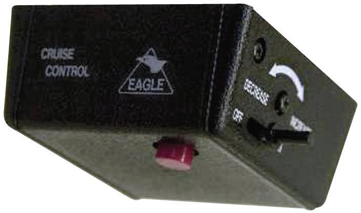 Zwarte schakelkast met rode knop en hendel. Gemarkeerd met 'Cruise Control' en 'Verhogen'. Wit adelgrafisch beeld eronder.