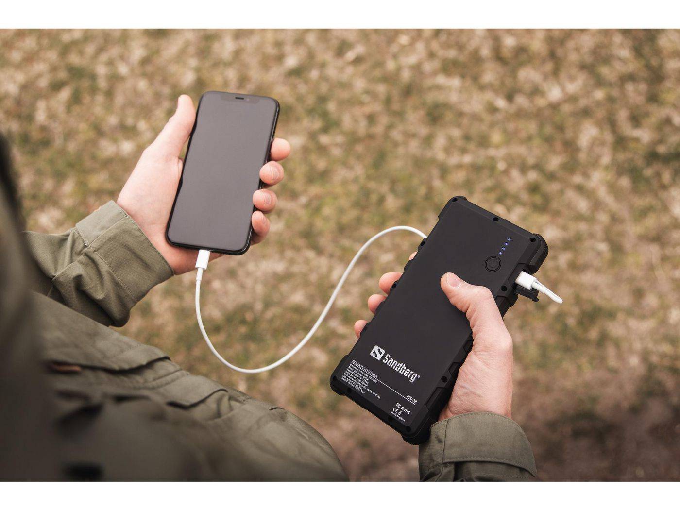 Sandberg Outdoor Solar Powerbank 24000 - powerbank op zonne-energie - Li-Ion - 24000 mAh - 3 A - QC 3.0-2