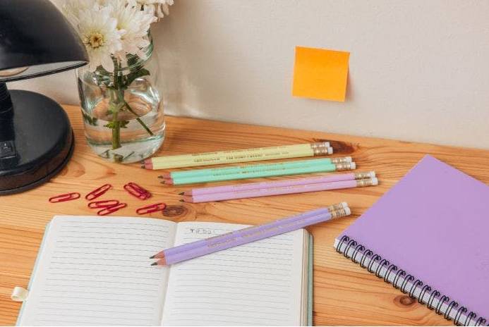 Potlood bic hb met gom pastel assorti-2