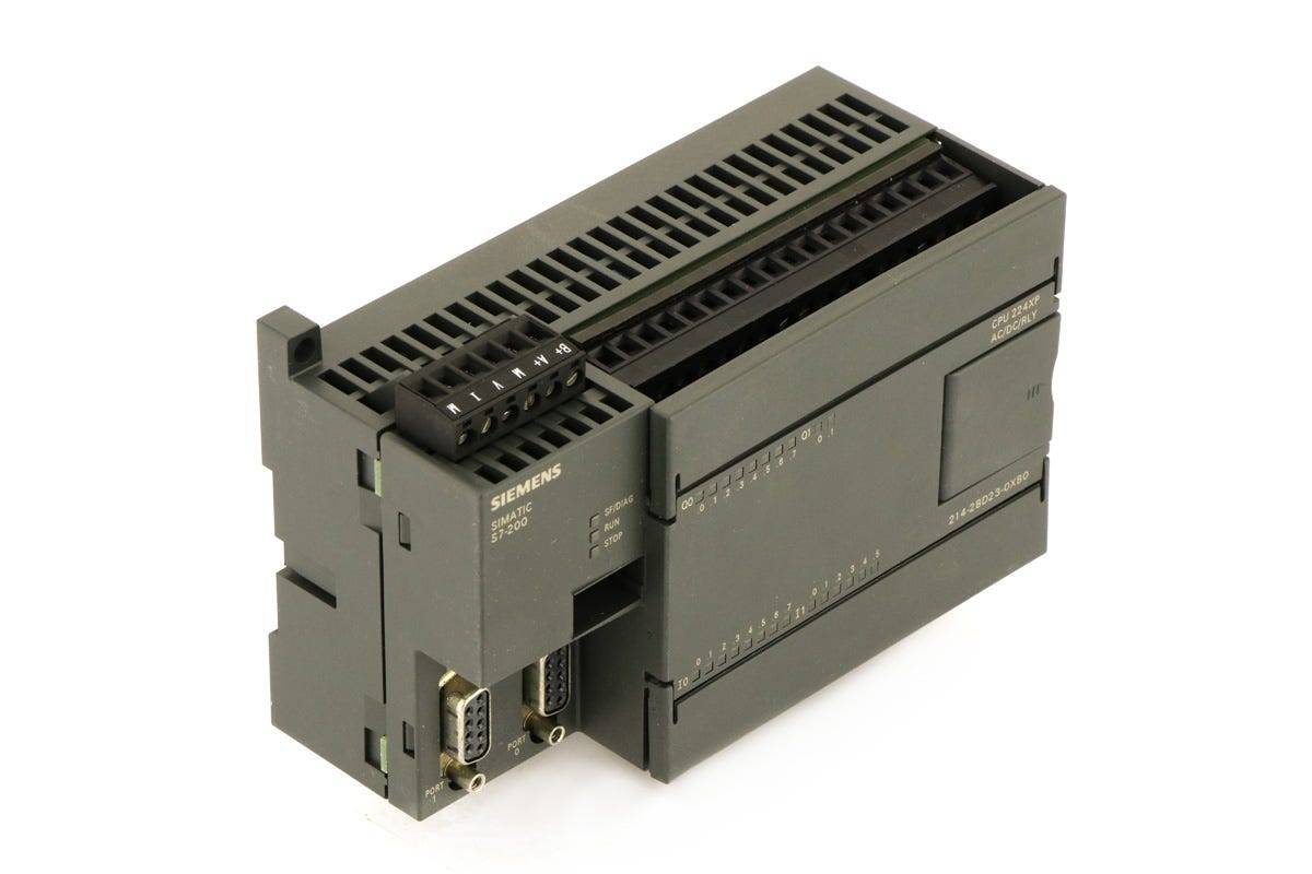 SIMATIC S7-200, CPU 224XP Compact, AC voeding 14DE DC/10DA relais, 2AE, 1AA, 12/16 KB programma/1-1