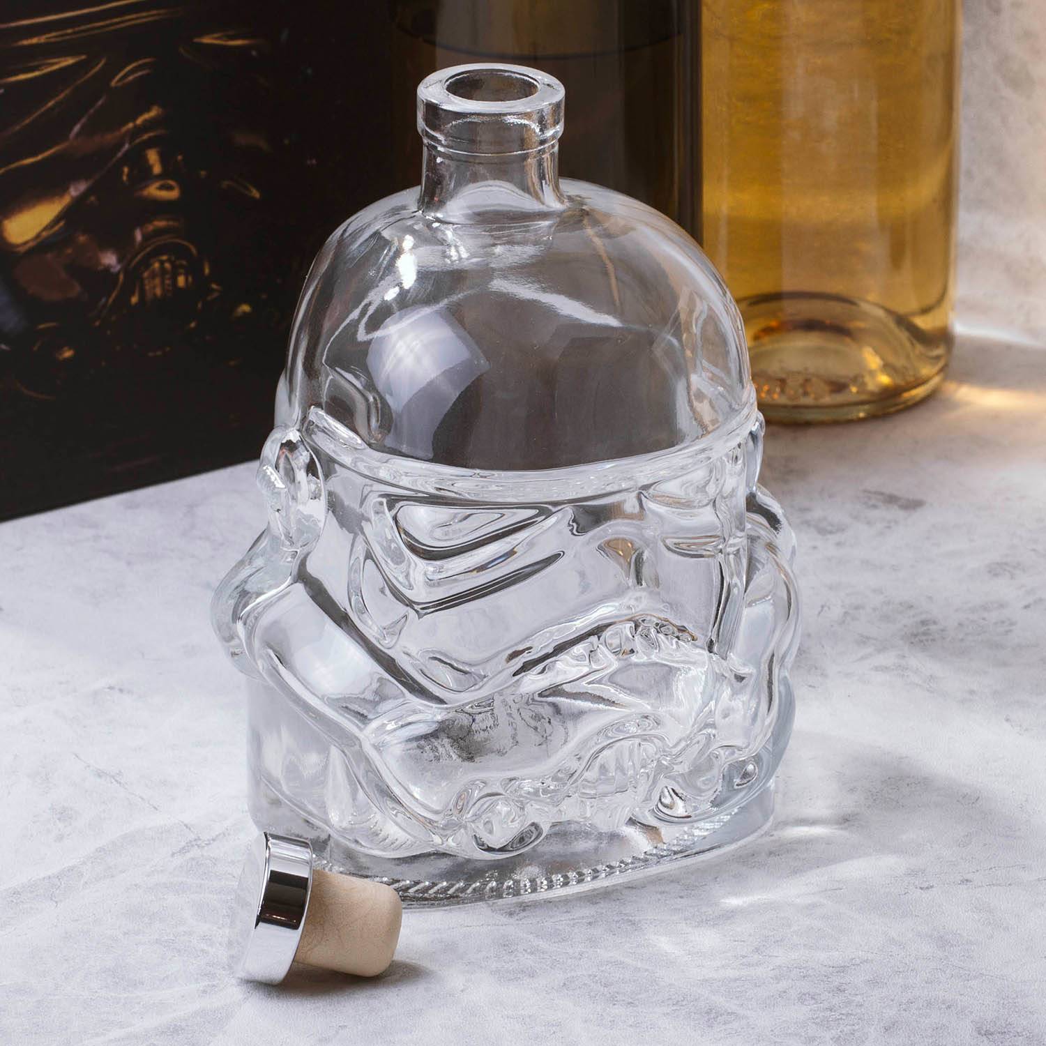 Duim omhoog! Stormtrooper glazen karaf 750 ml met transparante kurk