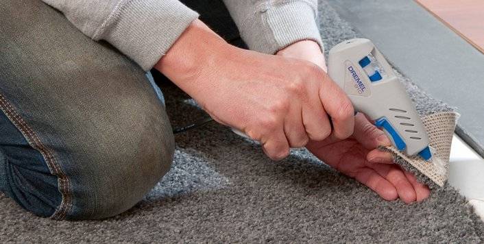 DREMEL 910 Lijmpistool - Verwarmingstemperatuur 165°C - Geleverd met 3 lijmpatronen van 7 mm-0