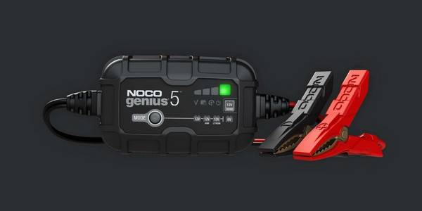 NC1 NOCO GENIUS5 5A acculader voor 6V/12V accu's met onderhouds- en ontzwavelingsfunctie