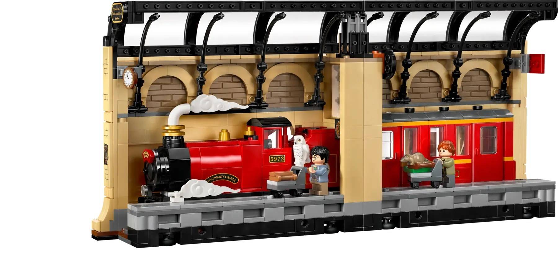 LEGO HARRY POTTER 76450 Boekenhoek: Zweinstein Express-2