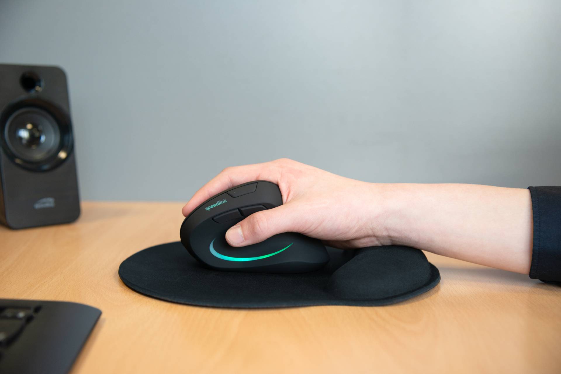 ATECS Zachte Gaming Muismat - Maat M, grijs-1