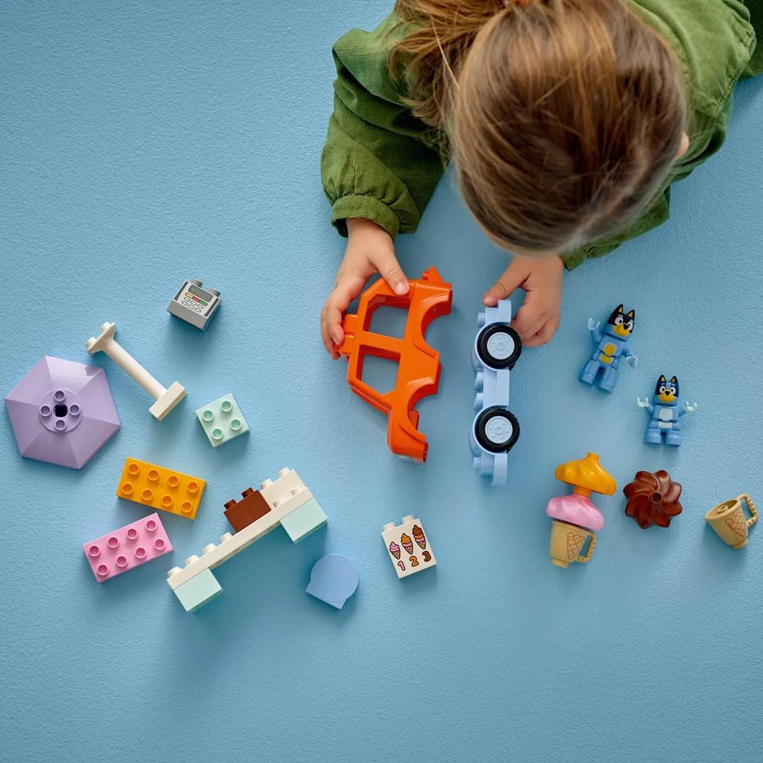 LEGO BLUEY 10458 IJsjestrip met Bluey-5