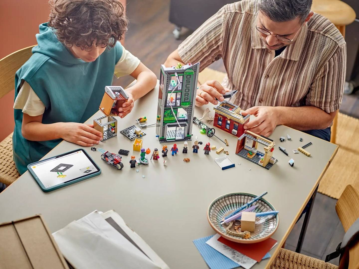 LEGO MARVEL 76324 Spider-Man vs. Oscorp-6