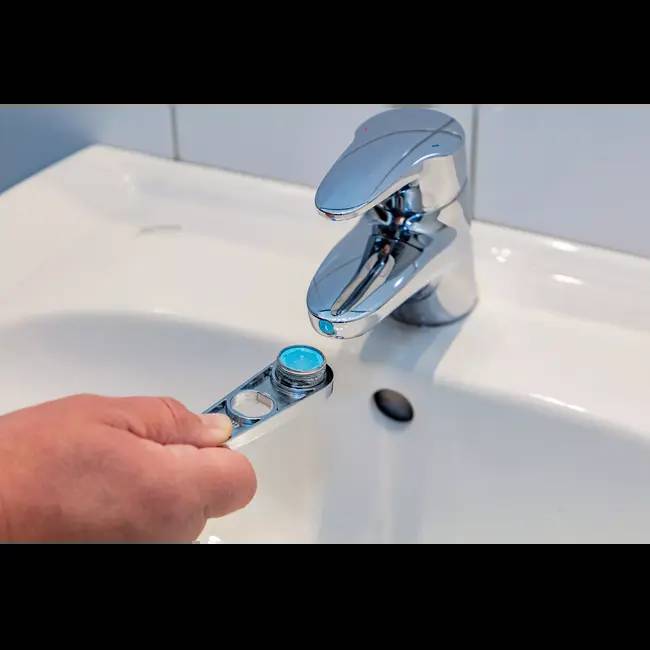 BGS Perlator sleutel voor de waterkraan universeel M16 - M24-1