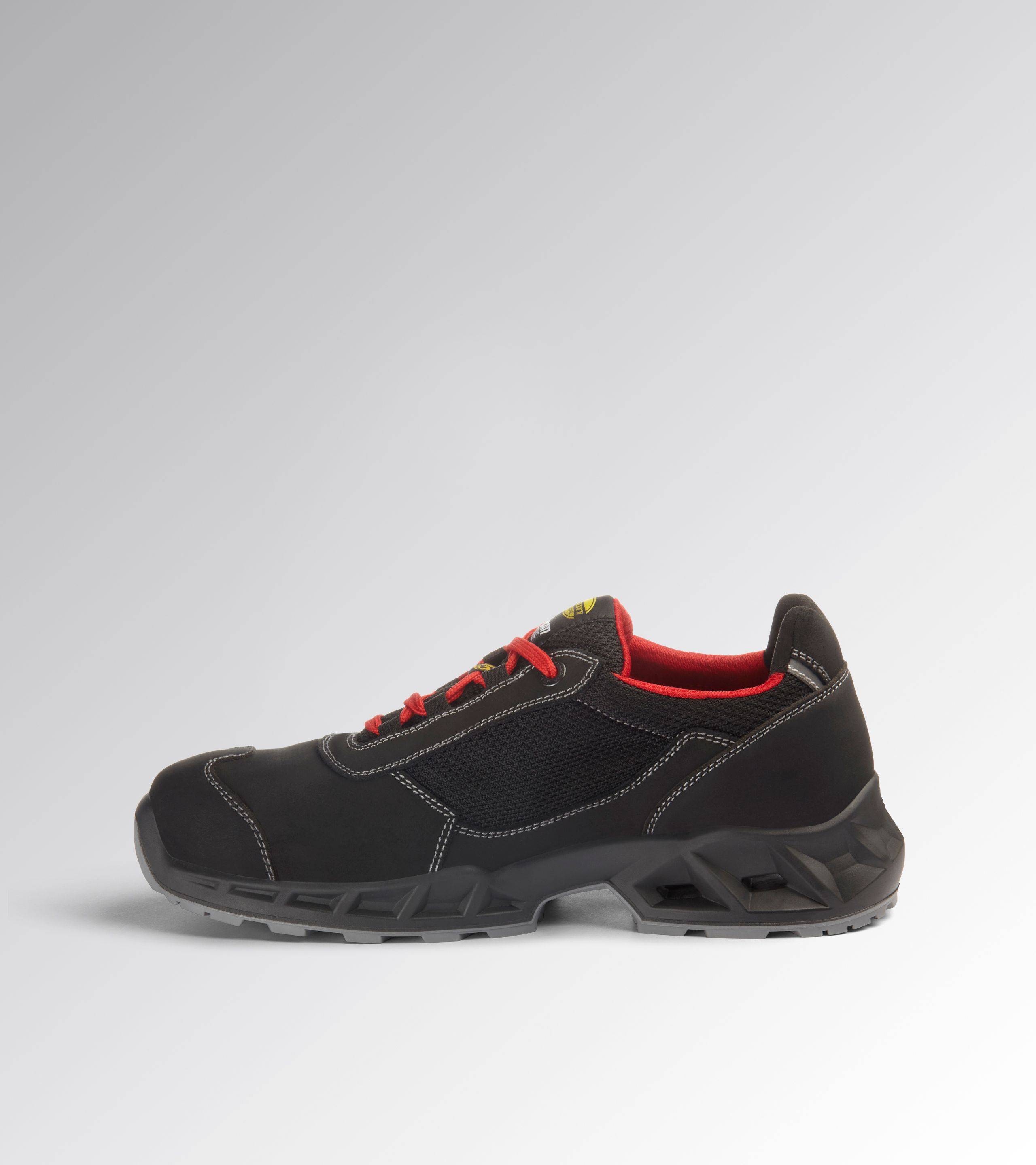 Diadora SHARK ENGINE LOW S1PS FO SR BLACK/RED 48-1