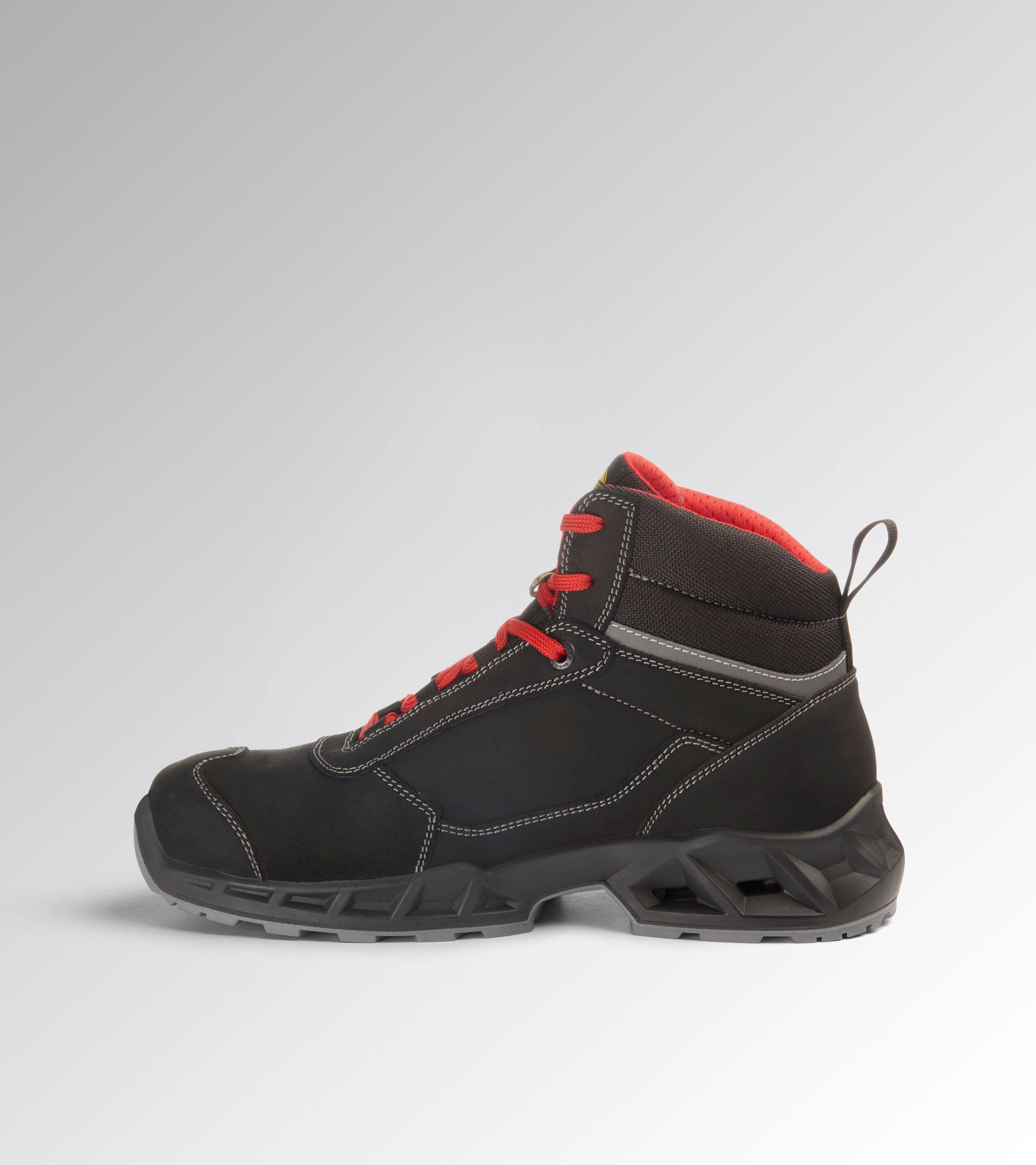 Diadora SHARK ENGINE MID S3S FO SR BLACK/RED 45-1