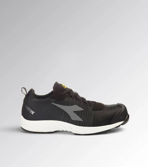 Diadora FLY LT MTX LOW S3L FO SR SC black/white 39
