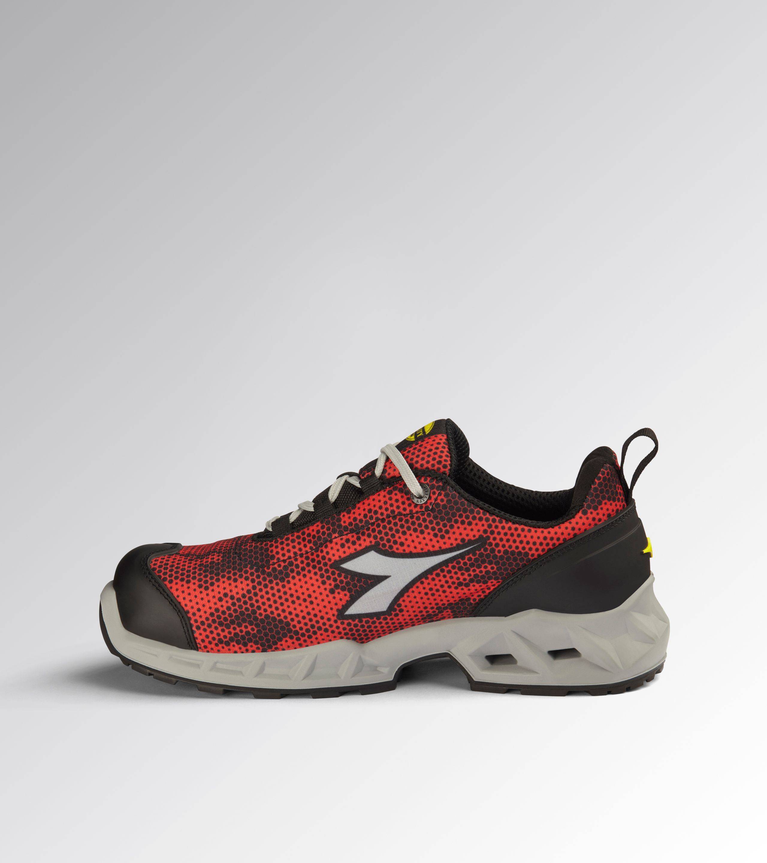 Diadora SHARK SI LOW S1PS FO SR SC BLACK/RED 42-1