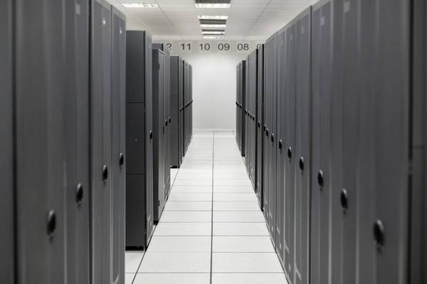 Hewlett Packard Enterprise MR408i-o Gen11 x8 Lanes 4GB Cache OCP SPDM Storage Controller