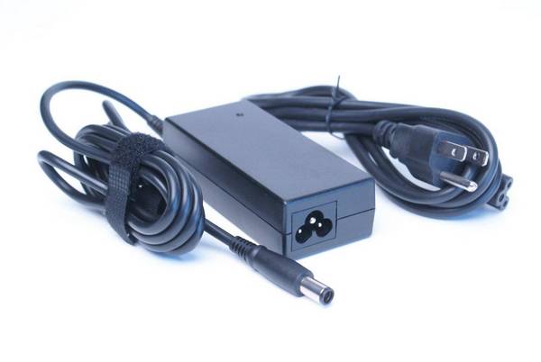Dell AC-adapter, 65W, 19,5V, 3-pins, cilindervormige connector, C5-netsnoer, Cavendish