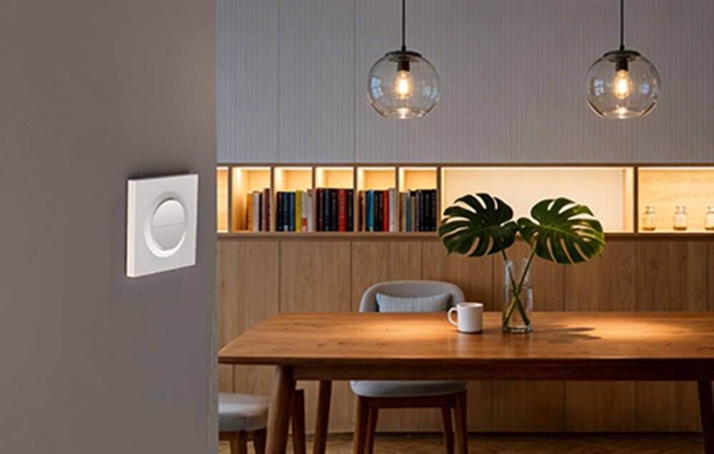 Bekroonde afbeelding voor Sonoff - MINI-ZB2GSL-E - SONOFF MINI-ZB2GS-E ZigBee Zweikanal-Wandschakelaar zonder Neutralleiter.