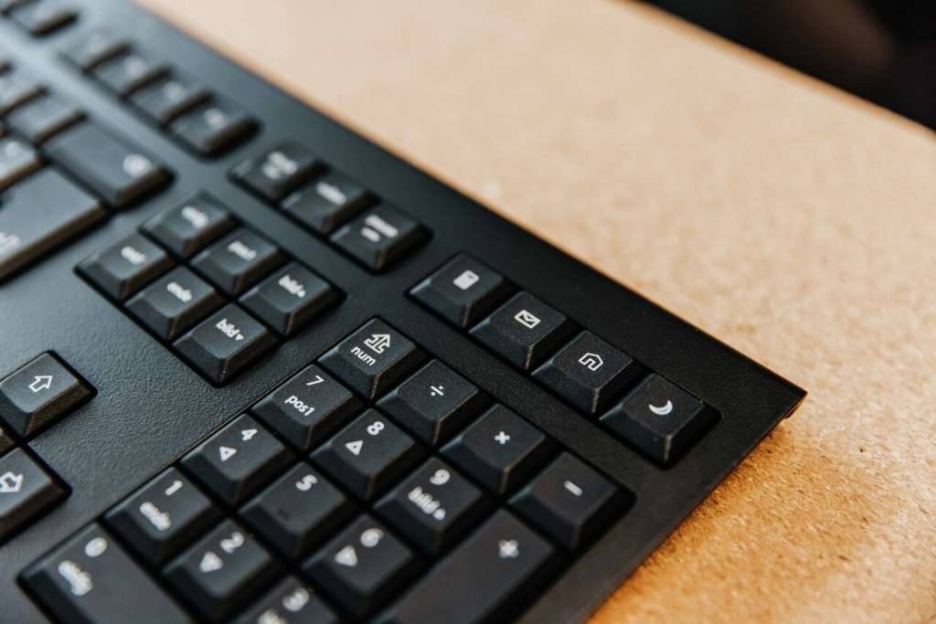 Cherry KW 3000 - Keyboard - Wireless - QWERTY - Black-4