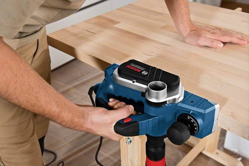 Bosch GHO 26-82 D Professioneel 710W 16500 RPM-1