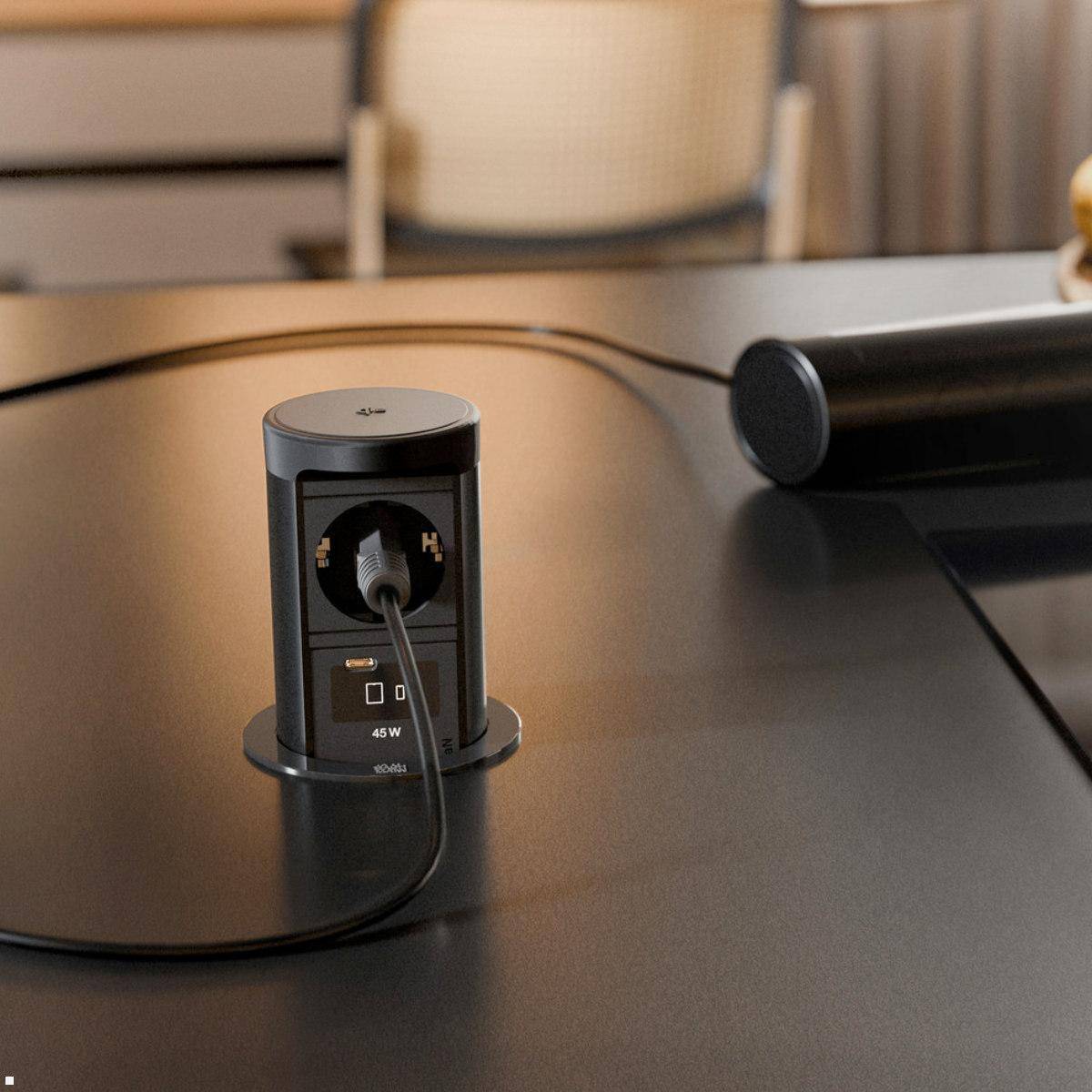 BACHMANN ELEVATOR2 1xCEE7/3 1xUSB C/C45W, Wireless Charger 15W RAL 9005 2,0 m AEH-1