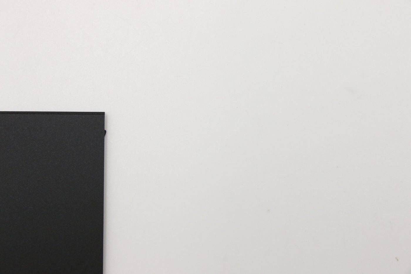Lenovo Mylar-component, ontworpen voor Lenovo ThinkPad L390-modellen, met een zwarte afwerking voor duurzaamheid.-1