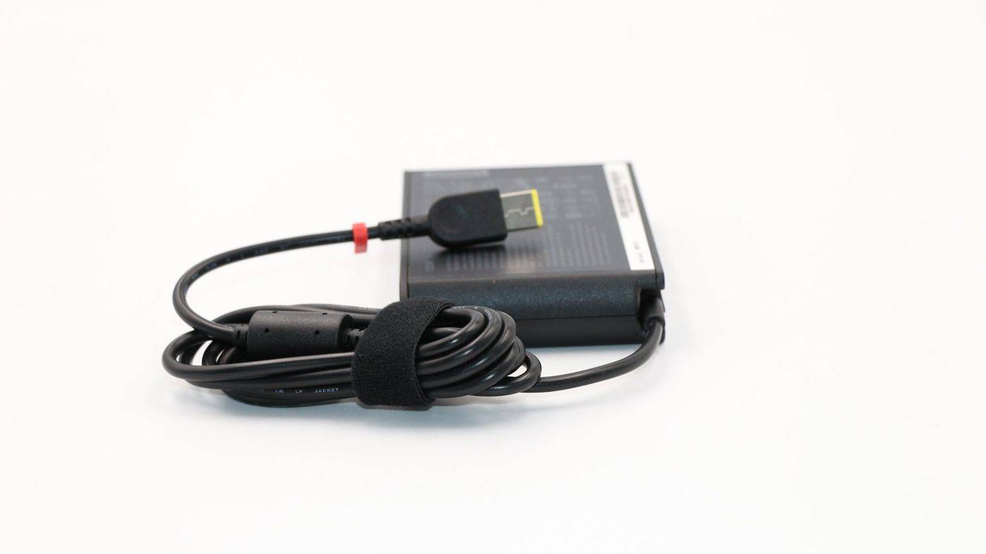 Symboolafbeelding voor Lenovo Slim 135W 20VDC 3P WW