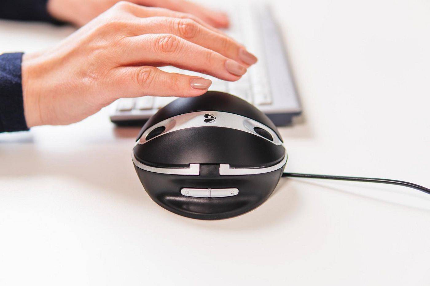 Symboolafbeelding voor BakkerElkhuizen Oyster Mouse bedraad voor de detailhandel
