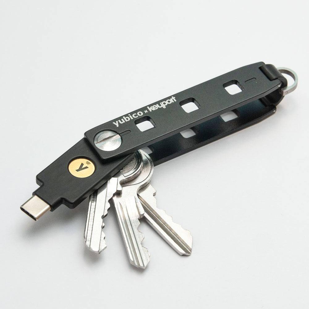 Symboolafbeelding voor Yubico - Beveiligingssleutel C NFC - Zwart - Beveiligingssleutel met tweefactorauthenticatie (2FA), verbinding via USB-C