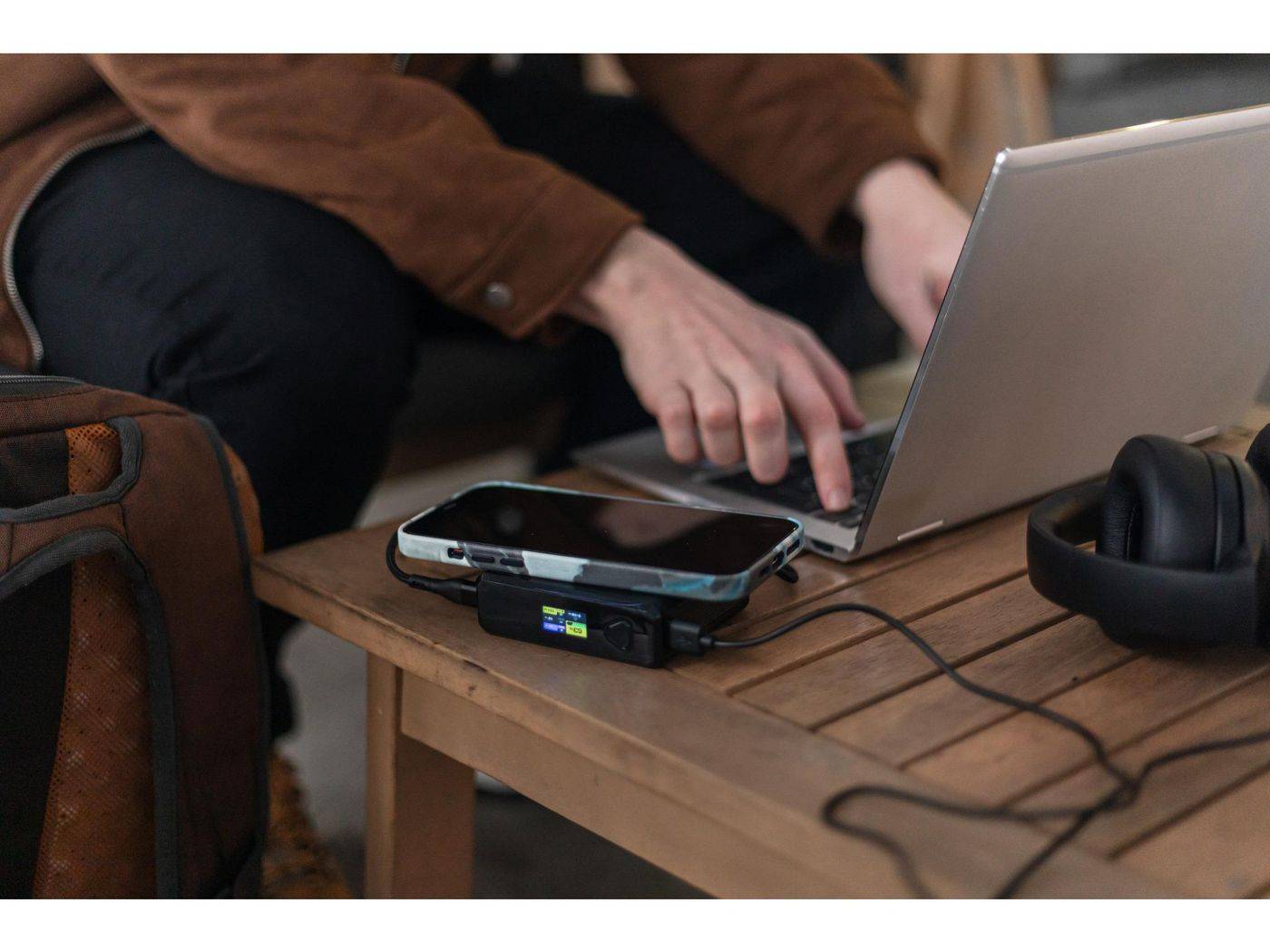 Symboolafbeelding voor Sandberg Travel Powerbank 20000 mAh is je redder in nood als je serieuze power nodig hebt onderweg