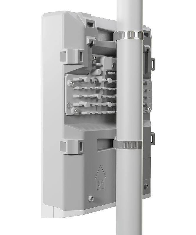 MikroTik 16 x Gigabit LAN, PoE (802.3af/at), 2 x SFP+, 98DX226S (CPU), 256 MB (RAM), 16 MB (ROM)-2