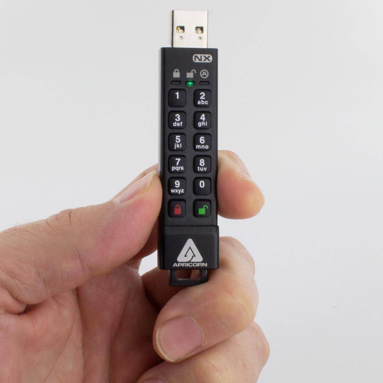 Apricorn 16GB, USB 3.2 gen1, 77/72 MB/s, FIPS 140-2, IP67-9