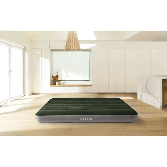 Intex Luchtbed met Geïntegreerde Pomp - 2-Persoons - 140 x 190 cm-1
